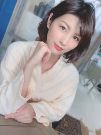 微笑的山谷海报