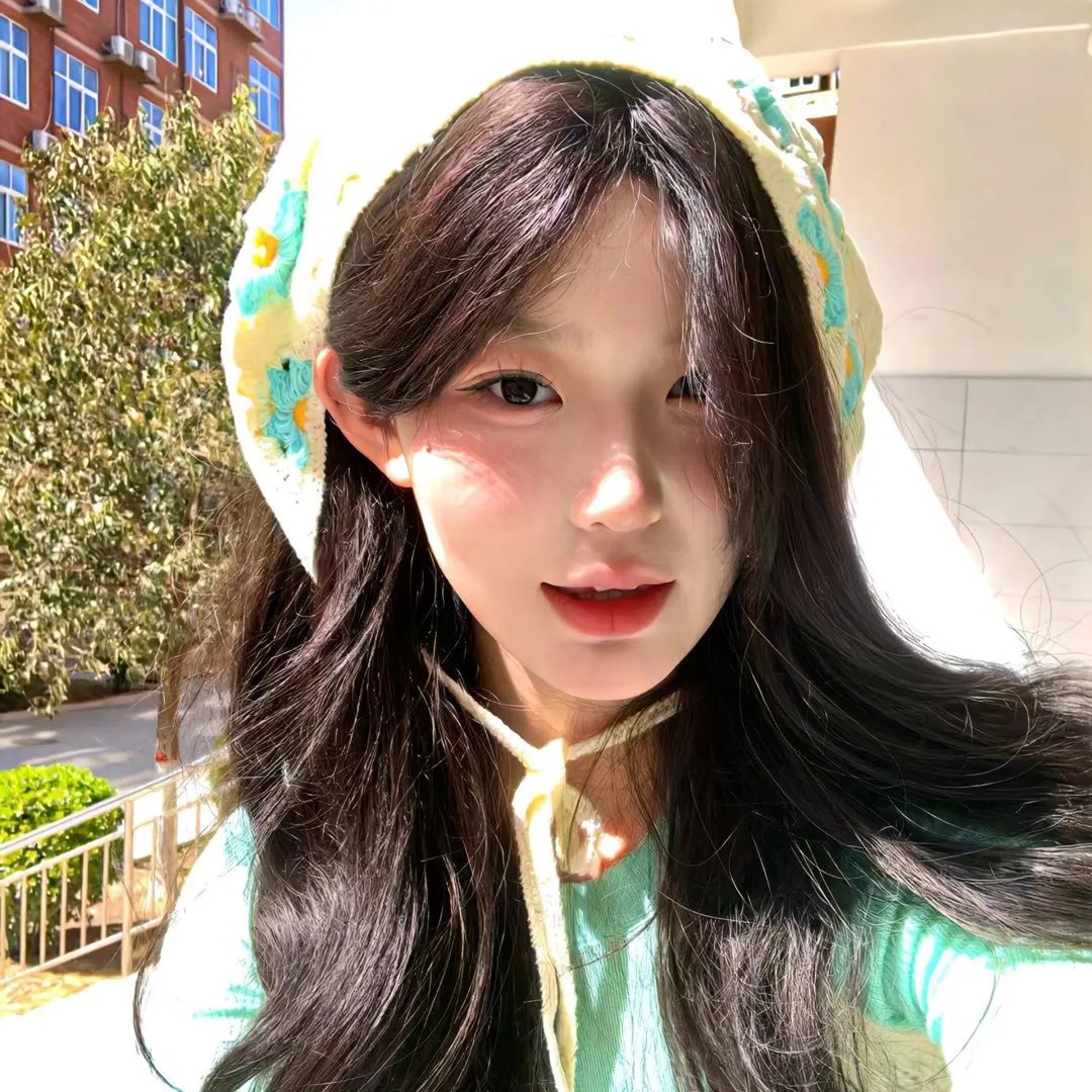 隔壁的星光海报
